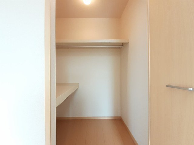 第２　レイク　ヴィレッジの収納|こまごまとしたものを収納できそうですね