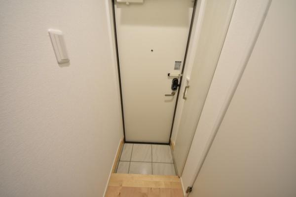CB大岡山ヴェルデの玄関