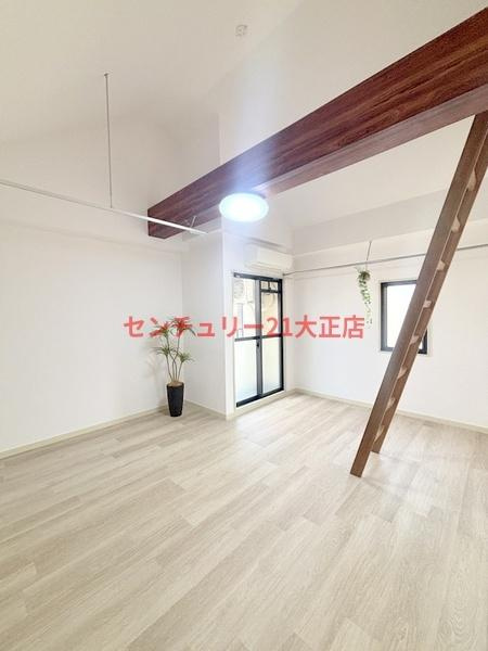 大阪市港区弁天４丁目の賃貸マンションの居間・リビング