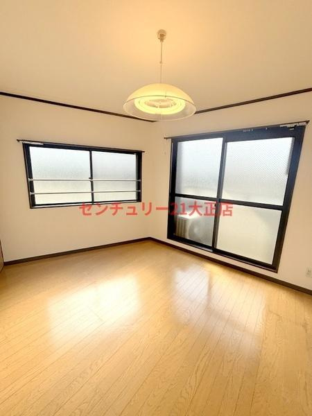 大阪市港区南市岡３丁目の賃貸マンションの洋室