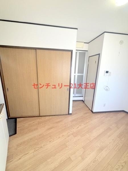 大阪市港区南市岡３丁目の賃貸マンションの居間・リビング