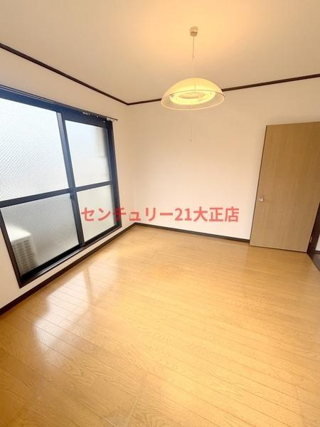 大阪市港区南市岡３丁目の賃貸マンションの洋室