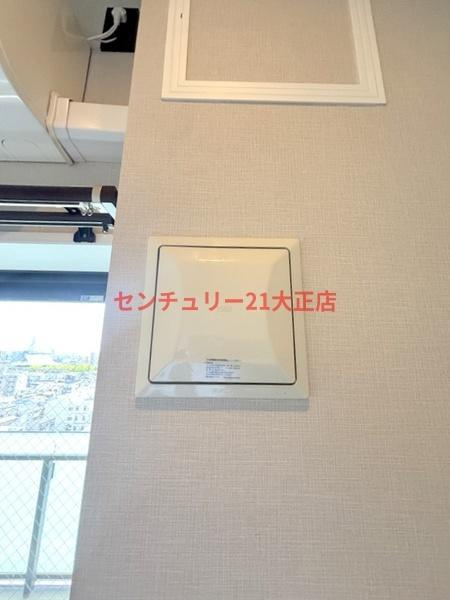 大阪市港区南市岡２丁目の賃貸マンションの居間・リビング