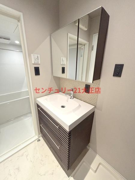 大阪市港区南市岡２丁目の賃貸マンションの洗面所