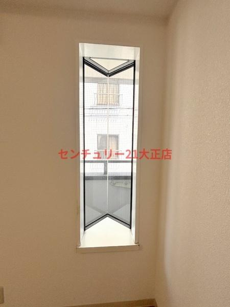 大阪市港区市岡元町３丁目の賃貸マンションの居間・リビング