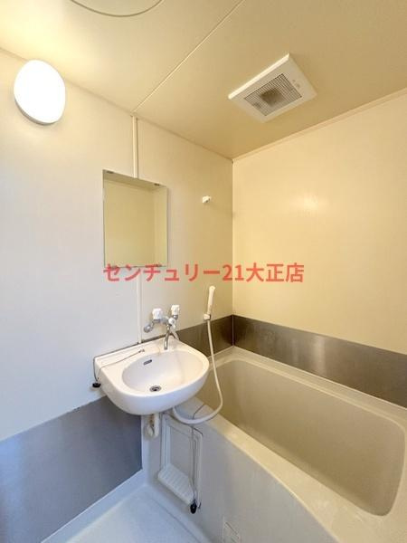 大阪市港区市岡元町３丁目の賃貸マンションの浴室
