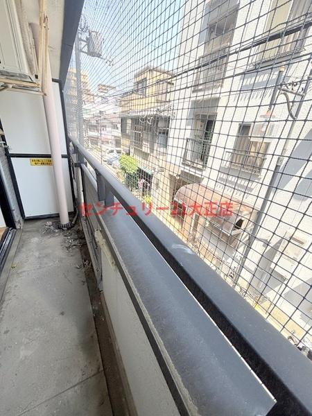 大阪市港区市岡元町３丁目の賃貸マンションのバルコニー