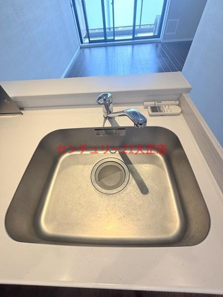 大阪市港区南市岡２丁目の賃貸マンションのキッチン