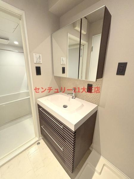 大阪市港区南市岡２丁目の賃貸マンションの洗面所