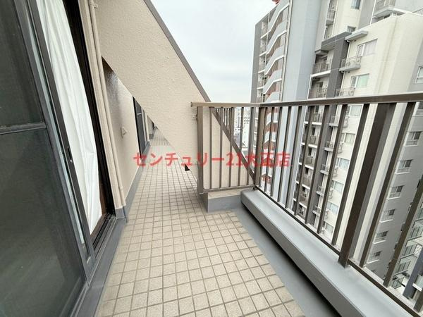 大阪市港区弁天５丁目の賃貸マンションのバルコニー
