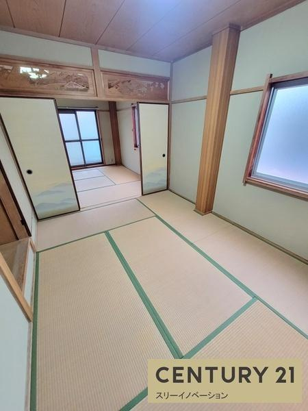 三軒家東1丁目ビルの和室|★大きな窓で採光良好★