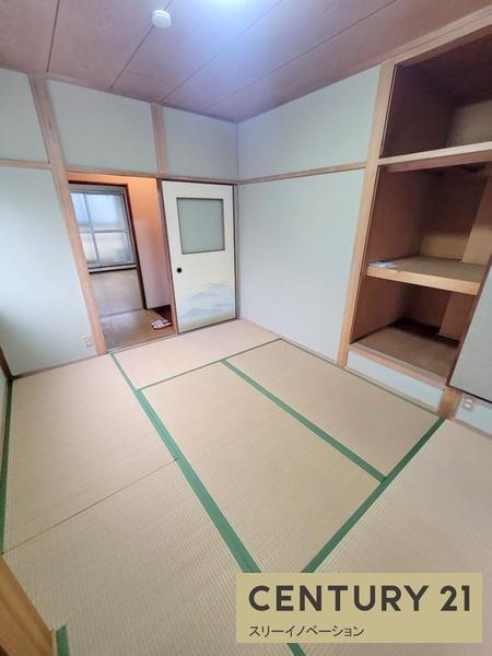 三軒家東1丁目ビルの和室|★六畳の和室★