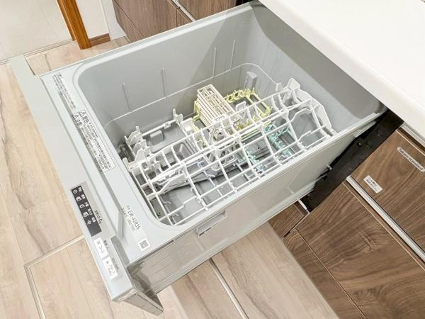 藤沢市遠藤の中古一戸建のキッチン