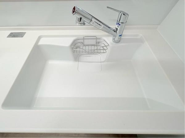 藤沢市遠藤の中古一戸建のキッチン