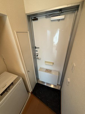 【玄関】 | レオパレスシャルマンⅡ