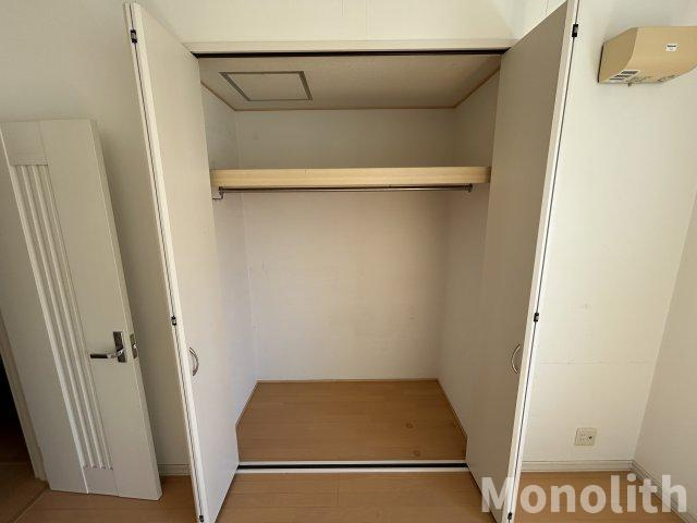 唐国町１丁目戸建ての収納