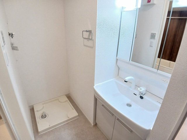 ミースⅠの洗面所|忙しい朝には欠かせない洗面所です