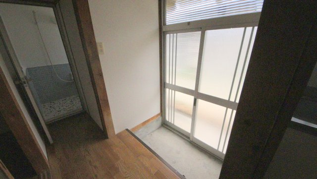 瀧タウンＢの玄関