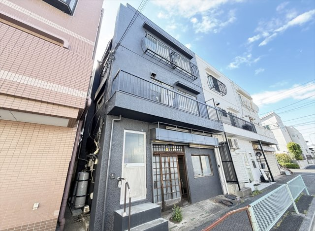 【外観】 | 朝霞市泉水3丁目　店舗付きテラスハウス　(志木本店) | 販売現地／2026年5月10日撮影