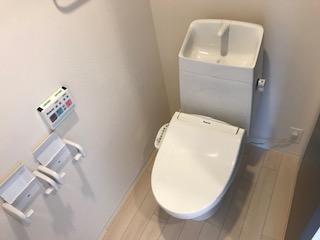 シャルール　椥辻のトイレ|シャワー付トイレ（イメージ）
