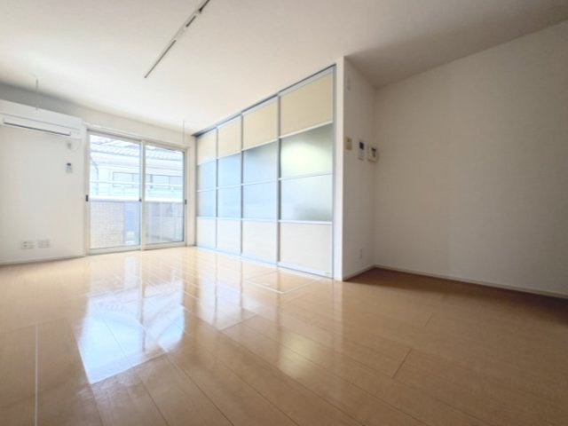 LEXSASU春日の居間・リビング