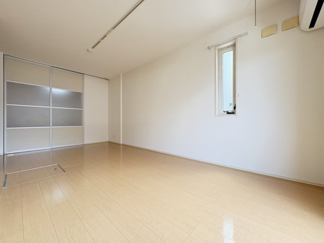LEXSASU春日の居間・リビング