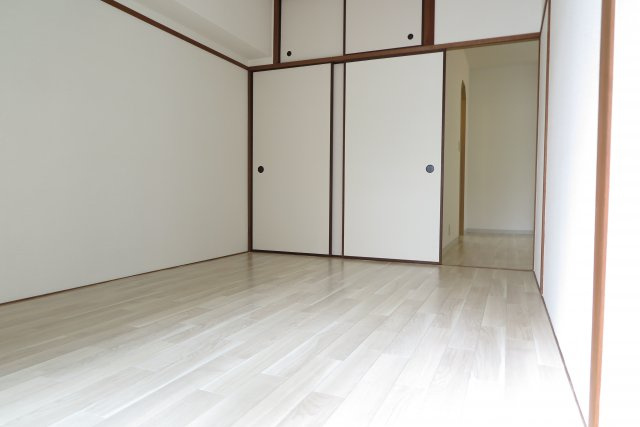 アークハイム川島の洋室