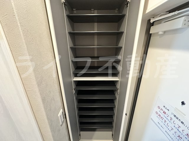 Louis Apartment長瀬ノールのバルコニー