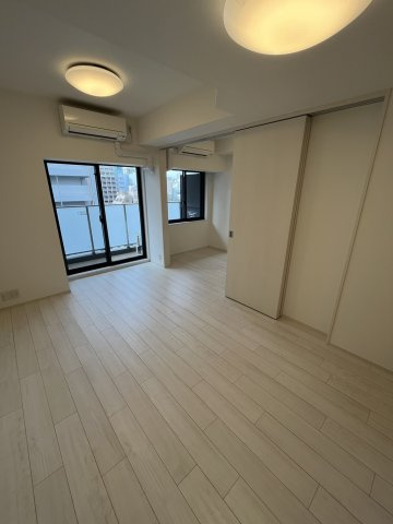 プライマル御茶ノ水の居間・リビング
