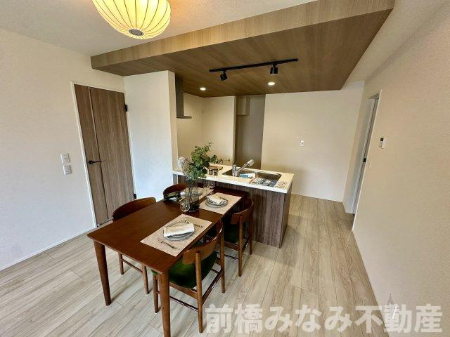 【新築平屋】高崎市下之城町1期　限定1棟　リナージュ　新築建売の居間・リビング|こちらの居間で趣味の時間をお楽しみください