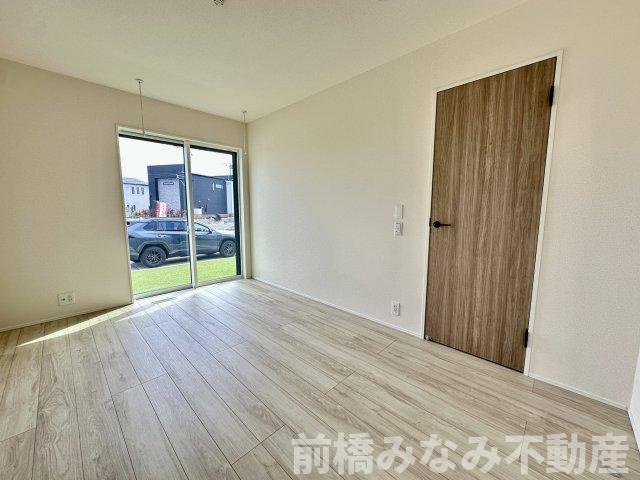 【新築平屋】高崎市下之城町1期　限定1棟　リナージュ　新築建売の洋室|使い勝手のいい洋室です