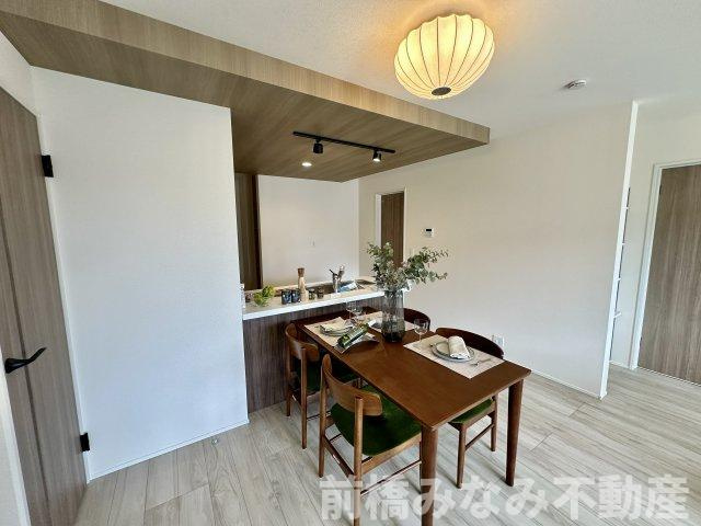 【新築平屋】高崎市下之城町1期　限定1棟　リナージュ　新築建売の居間・リビング|おしゃれな居間です