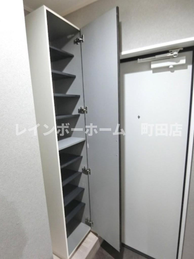 QUIET CRAB HOUSE TOGETHER 瀬谷※初期費用分割サービス利用可能物件の玄関