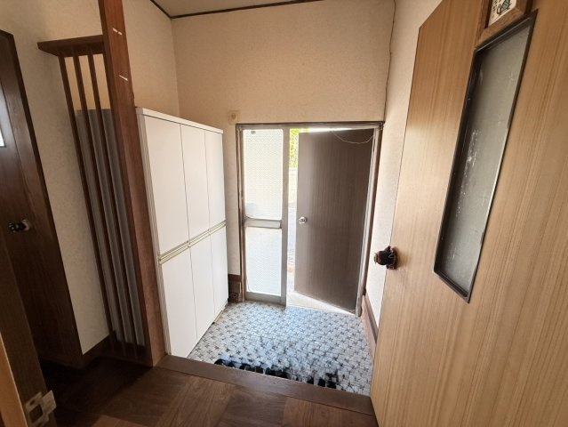 【玄関】 | 道重貸家