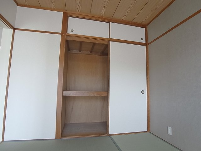 神戸市北区ひよどり台３丁目の賃貸マンションの収納|各部屋に収納完備