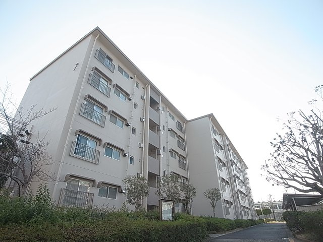 神戸市北区ひよどり台３丁目の賃貸マンション