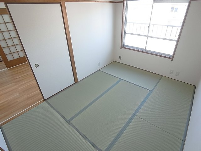神戸市北区ひよどり台３丁目の賃貸マンションの内装|和室も入れ替え済で綺麗