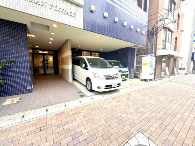 SANKO　グランフーテージの駐車場