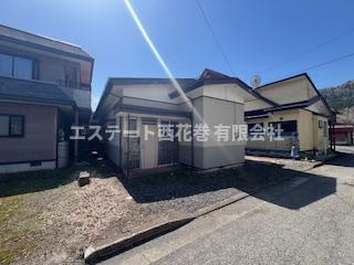 花巻市湯口字洗沢　土地建物の外観