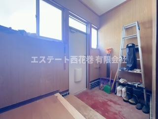 花巻市湯口字洗沢　土地建物の玄関