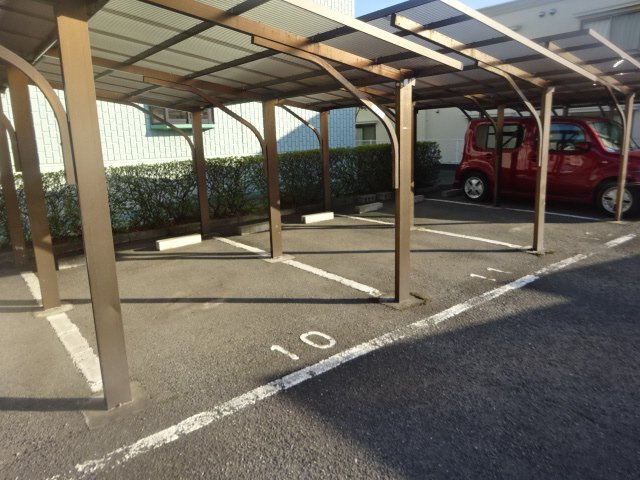 ベルデュウラ池上の駐車場