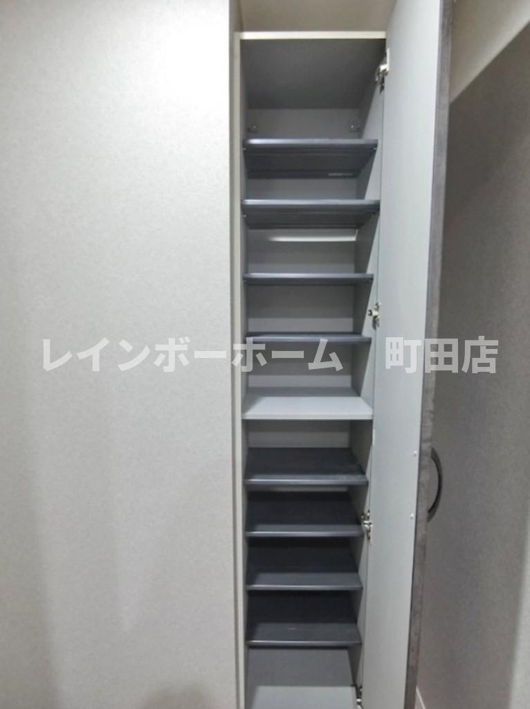 QUIET CRAB HOUSE TOGETHER 瀬谷※初期費用分割サービス利用可能物件の玄関