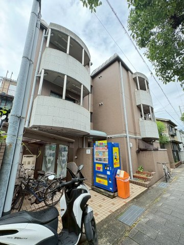 西宮市市庭町の賃貸マンションの外観