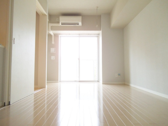 リーフコンフォート赤羽の居間・リビング|お部屋は広々９帖！