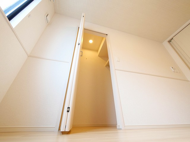 グランディール富雄南の収納