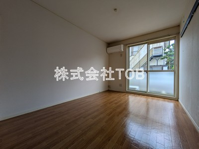 【居間・リビング】 | つつじケ丘ハイツ | 6帖