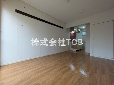 【居間・リビング】 | つつじケ丘ハイツ | 6帖