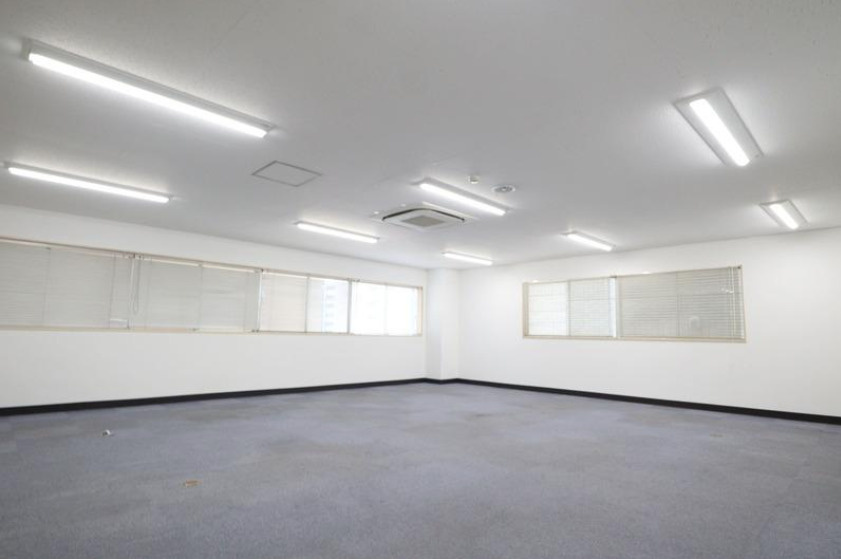 リアライズ谷町ビル BRAVI不動産の内装