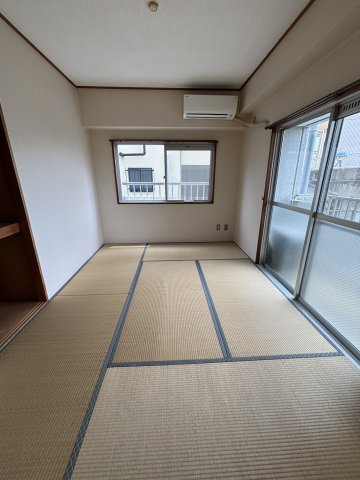 シャトーMOの和室