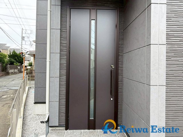 新築戸建　茅ヶ崎市出口町の玄関